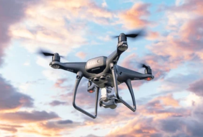 Gas-Powered Engine Drones: Benefits and Challenges - lassaut